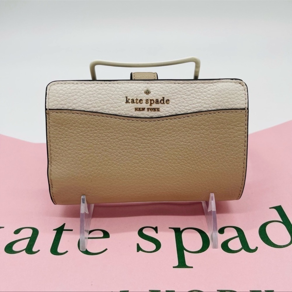 Kate Spade Leila Medium Compact Bifold Wallet - Picture 4 of 8